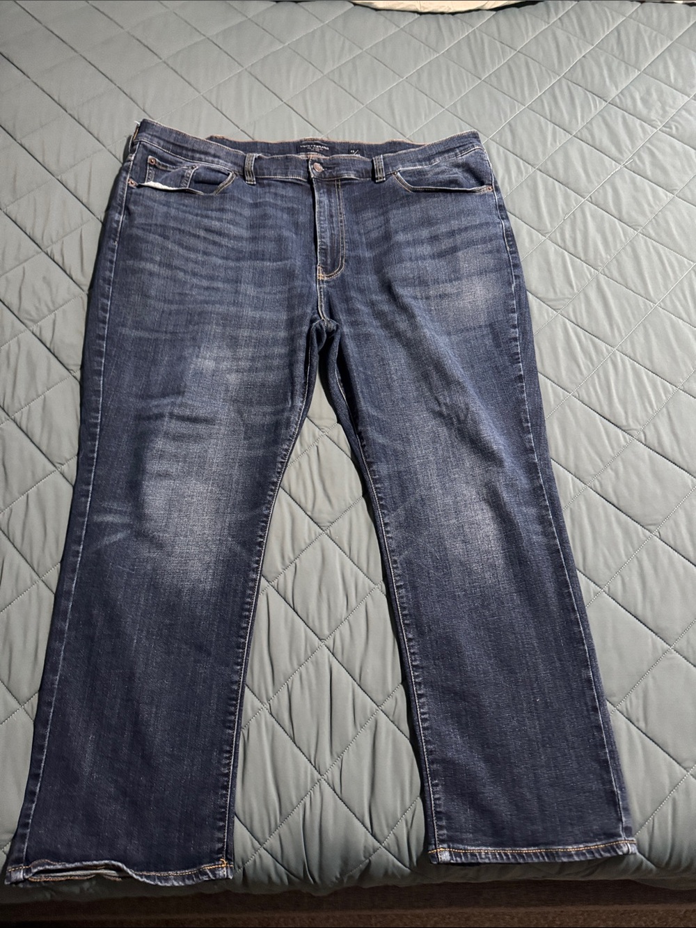 Lucky Brand Men's Dark Blue Relaxed Jeans
